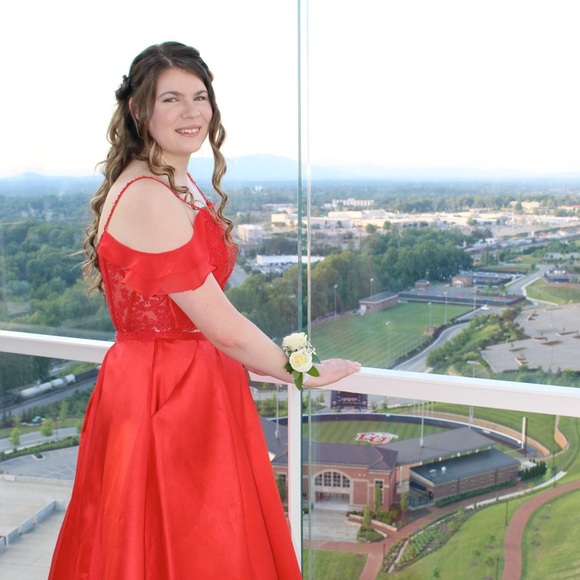 Meet your Posher, Jordan - Picture 1 of 1